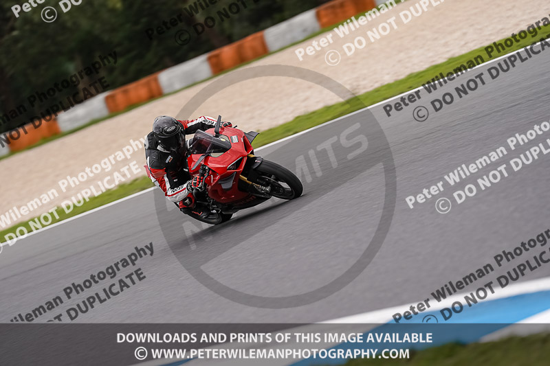 estoril;event digital images;motorbikes;no limits;peter wileman photography;portugal;trackday;trackday digital images